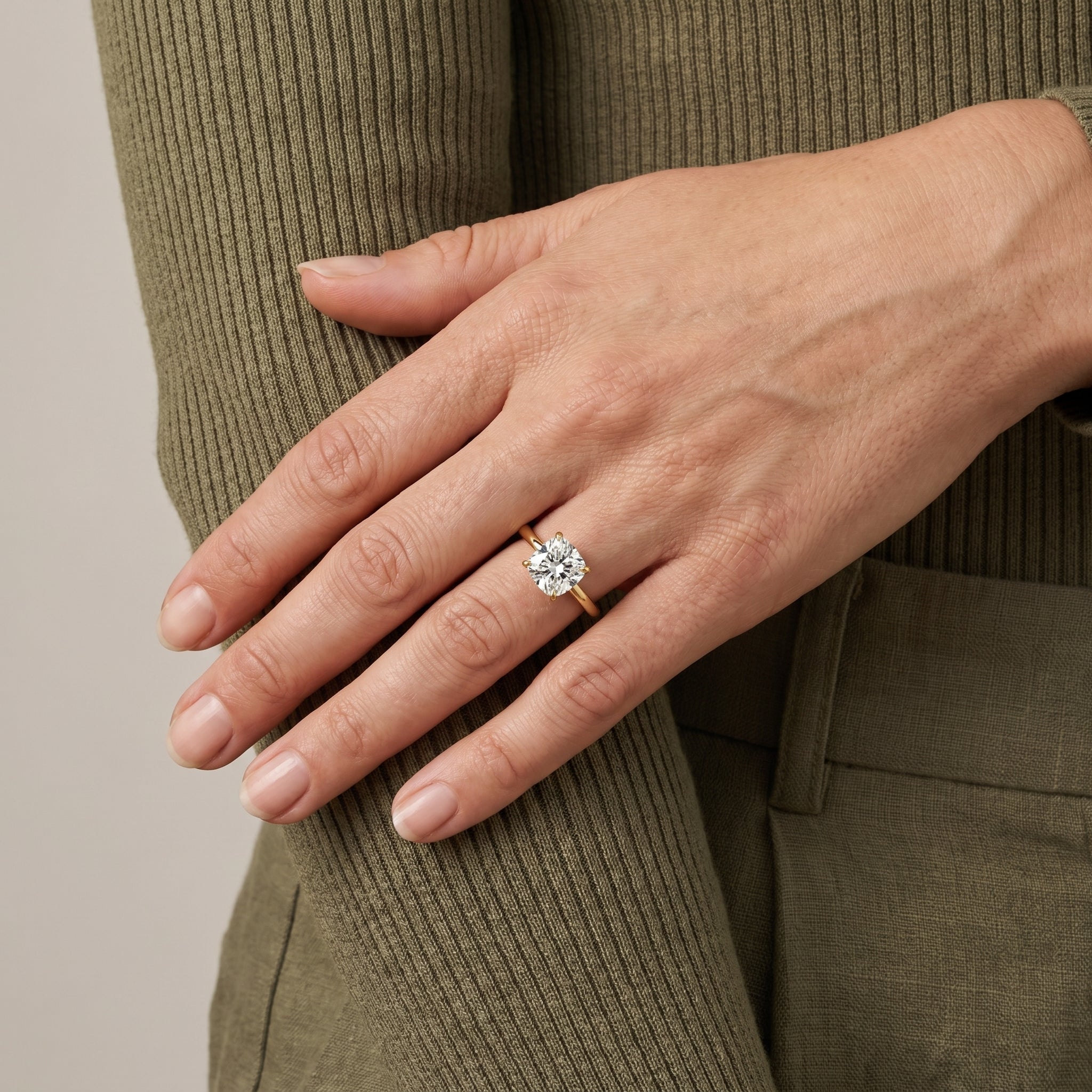 925 Silver Cushion Cut Moissanite Ring | 1 Ct Diamond-Look Solitaire Engagement Ring for Women